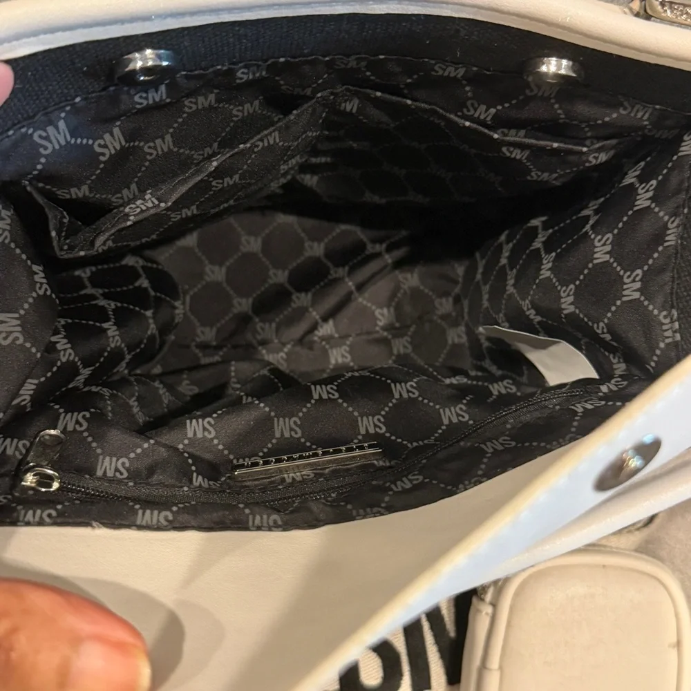 Steve Madden BWEBBER Canvas Tote/Crossbody - Black/White - Picture 4 of 11